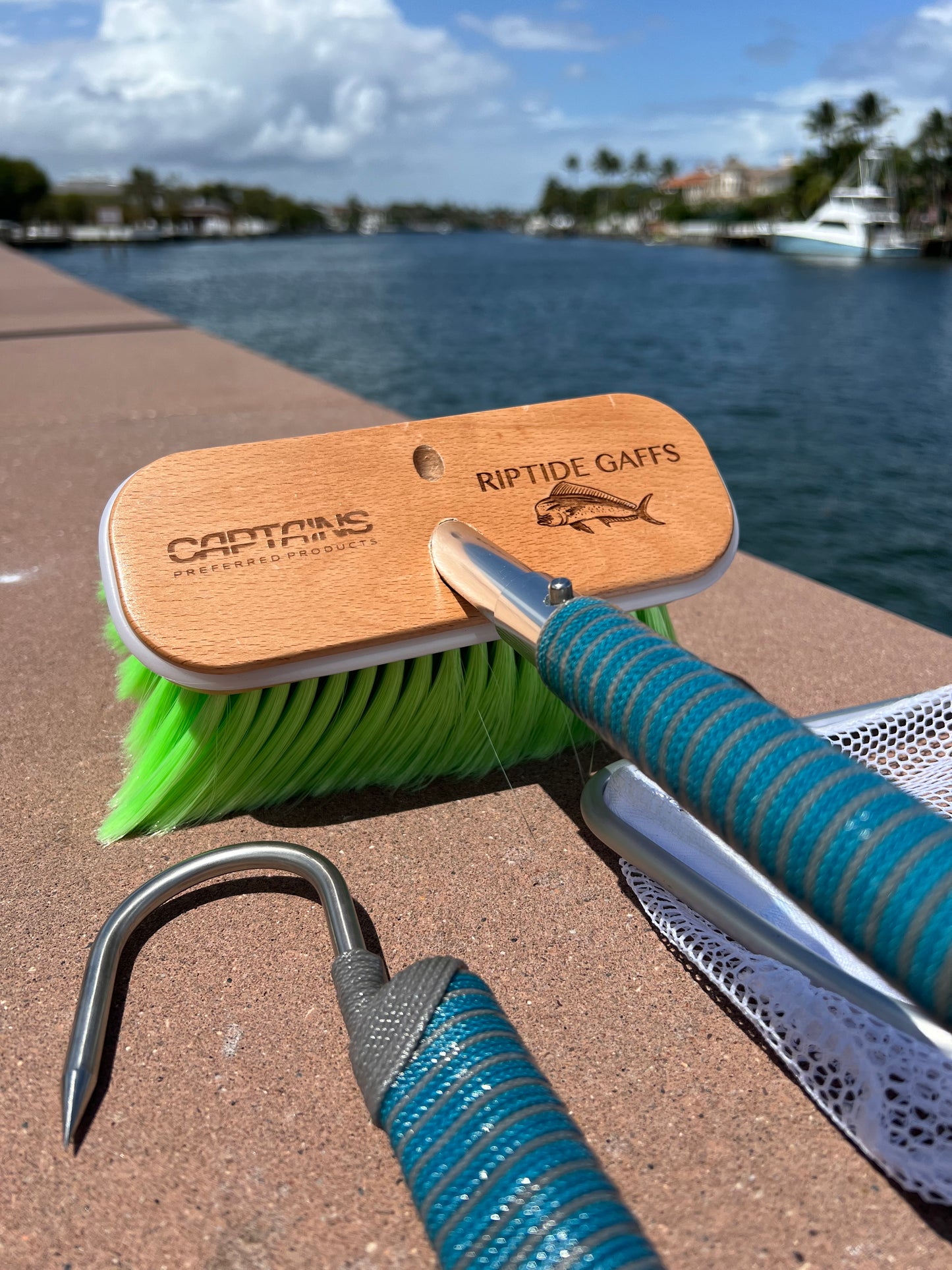 Calcutta Bamboo Boat Brush